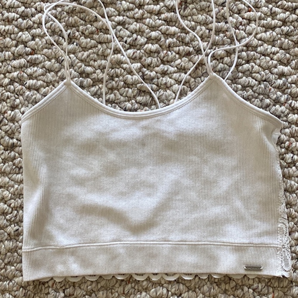 🚨PRICE DROP🚨White Hollister Tank Top